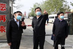 丁小强以“四不两直”方式检查森林防火